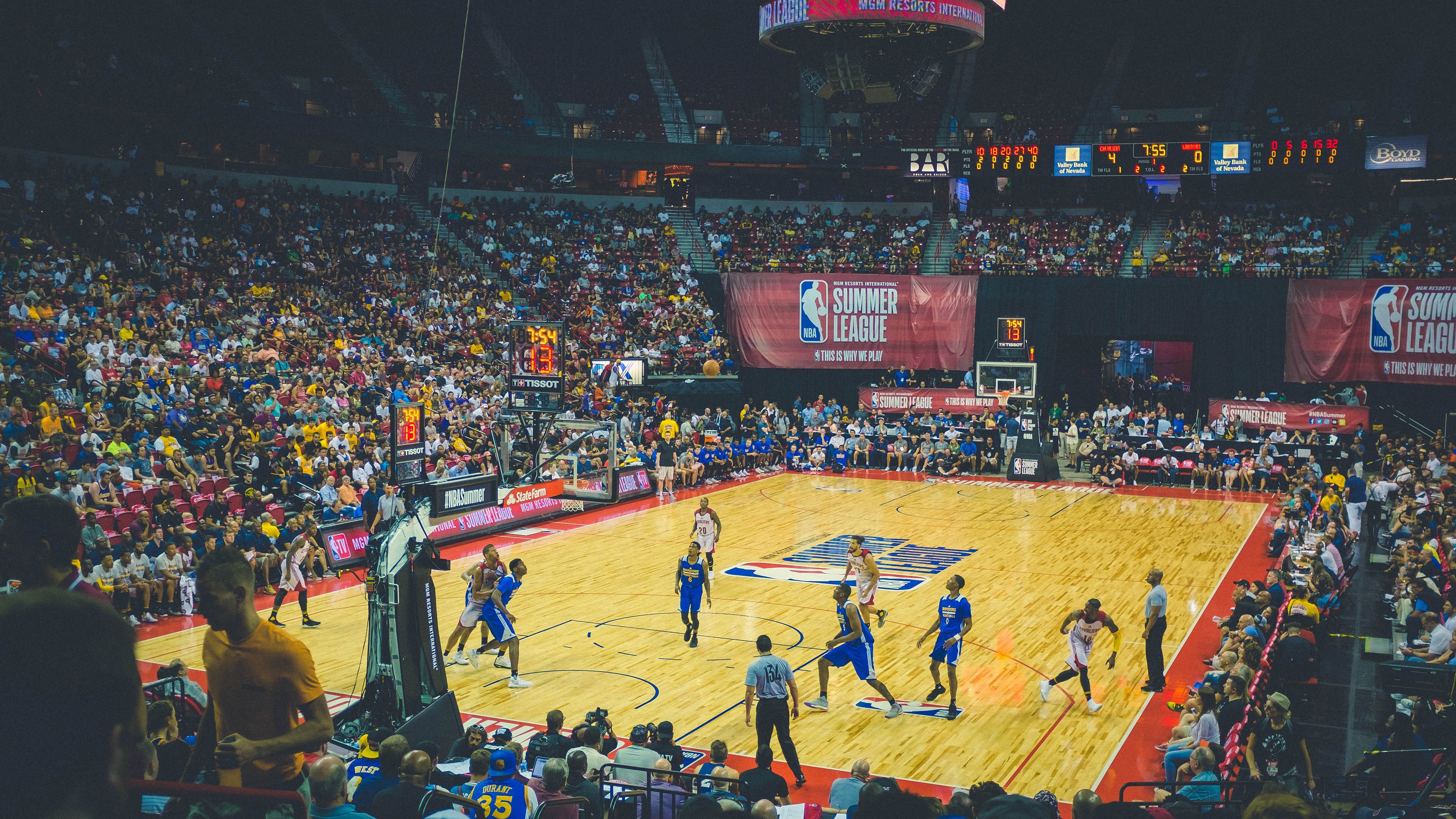 Leyu Sport登录入口-杨瀚森身体对抗能力增强在篮下更具统治力，杨瀚森 篮球